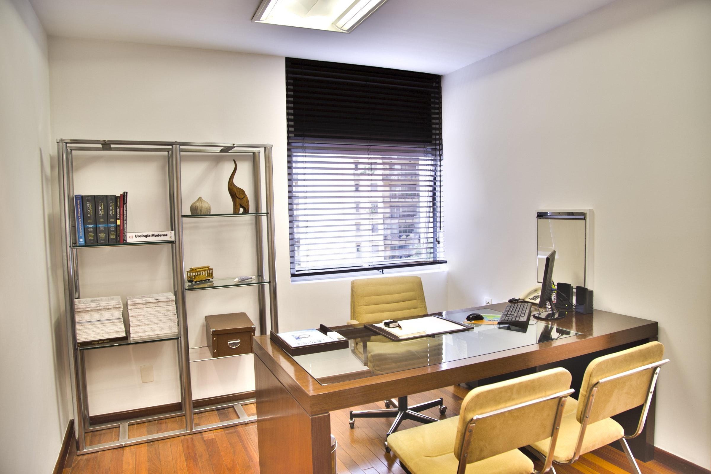Types of Office Furniture